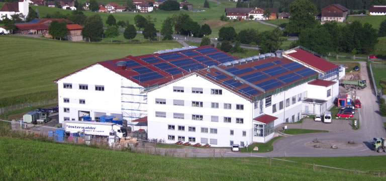 Gebäude des KERN LIEBERS Standorts in Rieden, Deutschland. Ehemals Eberle Rieden GmbH.